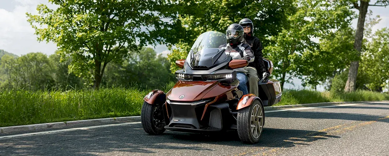 Read more about the article Why the Can-Am Outlander is Perfect for Northwest Arkansas