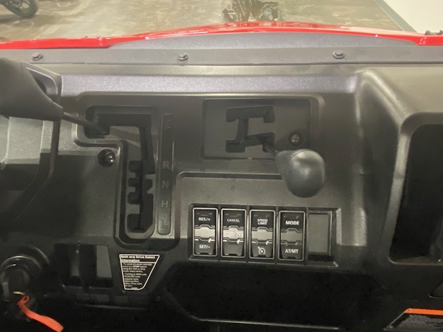 2026 Honda Pioneer 1000 Deluxe UTV