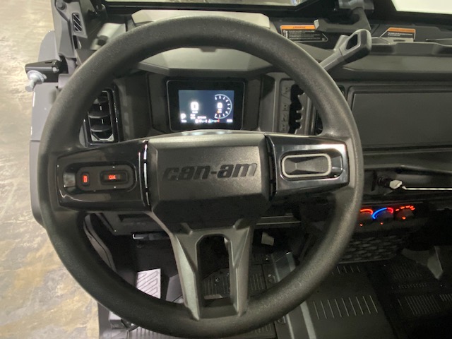2027 Can-Am Defender MAX XT CAB HD10 UTV