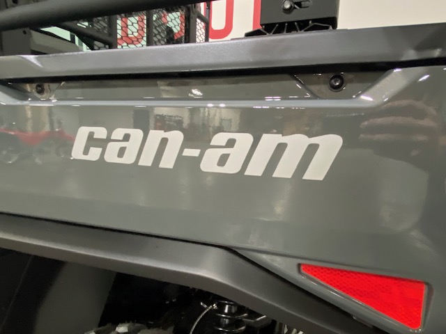 2027 Can-Am Defender MAX XT CAB HD10 UTV