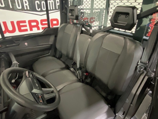 2027 Can-Am Defender XT Cab HD10 UTV