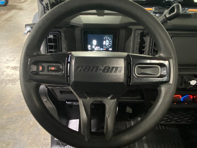 2027 Can-Am Defender XT Cab HD10 UTV