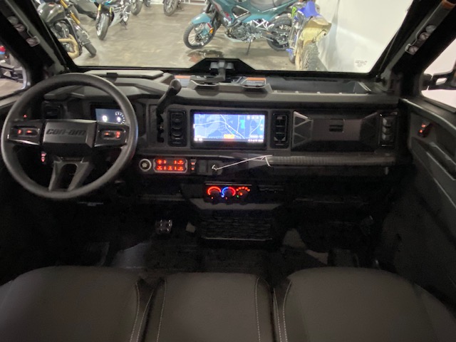 2027 Can-Am Defender MAX Limited HD11 UTV